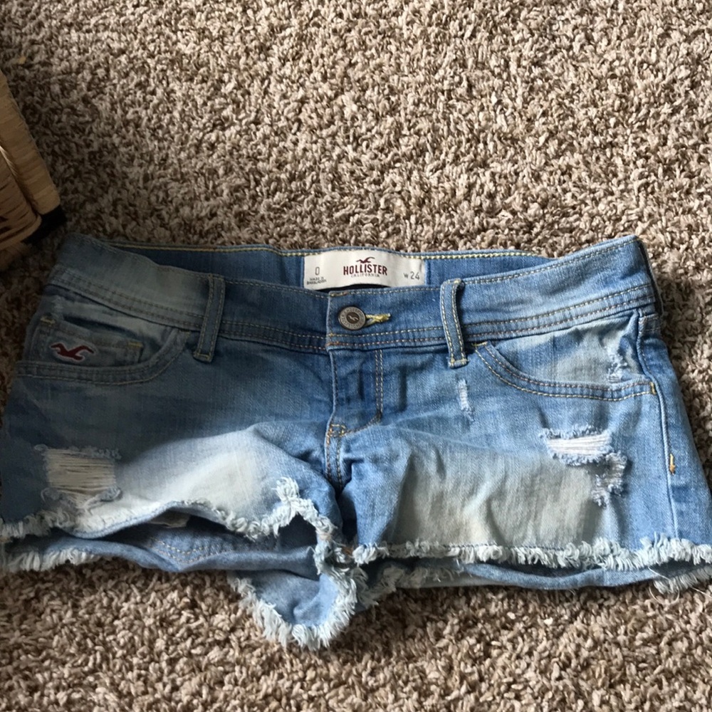 Size 0|24 Hollister denim shorts